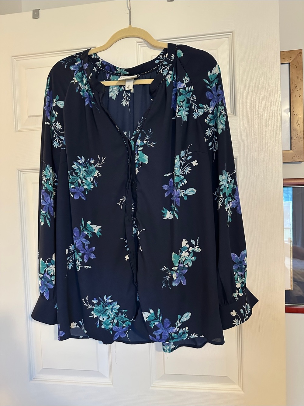 Ava & Viv Floral Blouse in Blue Size 2X Like New
